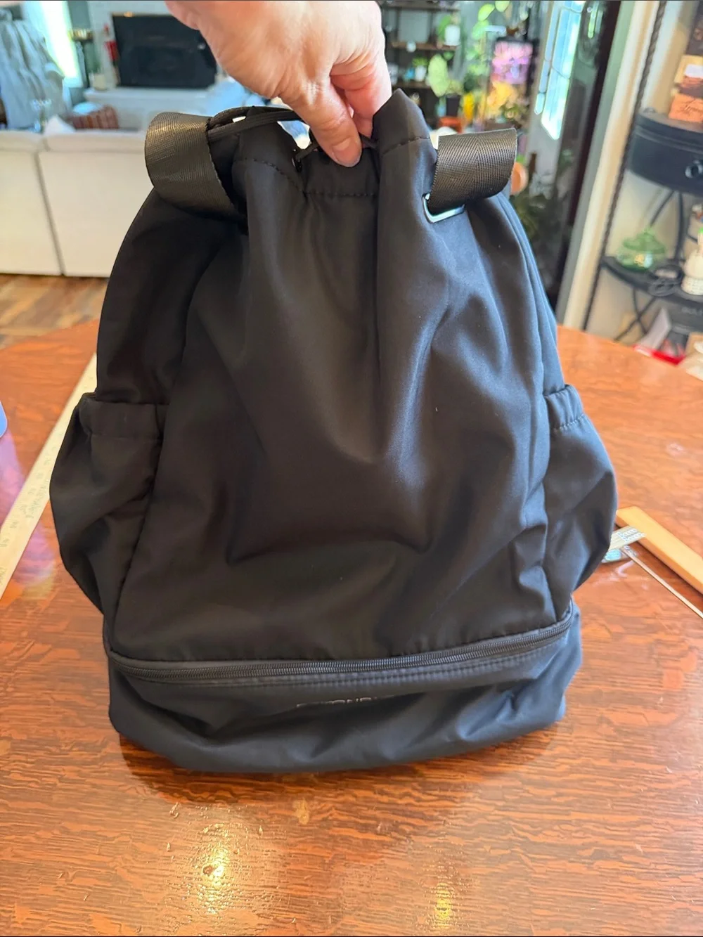 BEYOND YOGA Women's Black Convertible Gym Bag